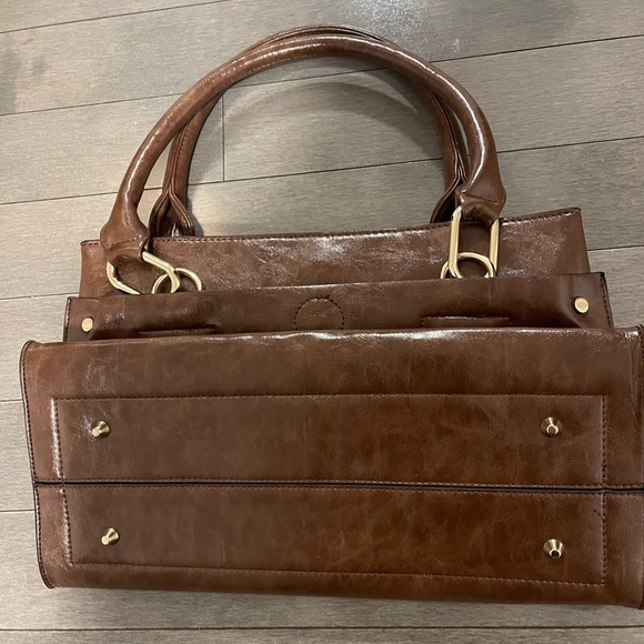 Purse - Picture 2 of 3